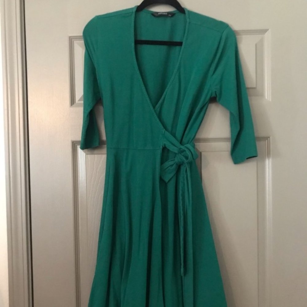 Eshakti Green Wrap Dress with pockets